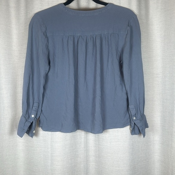BANANA REPUBLIC BLOUSE SIZE(M) - Picture 4 of 4